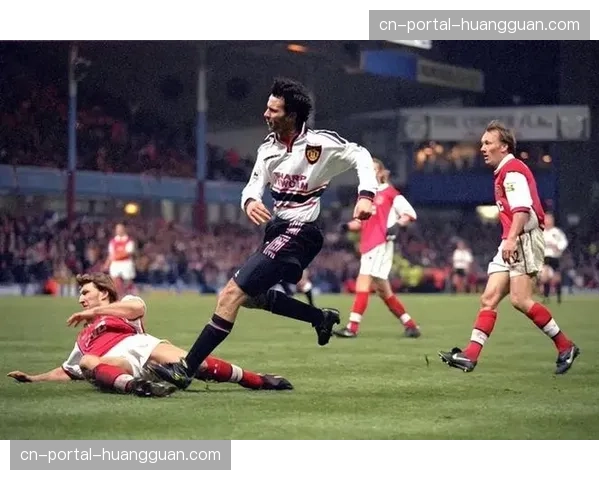 历史回顾：盘点近五个赛季英超“助攻王”的传球热点图变化